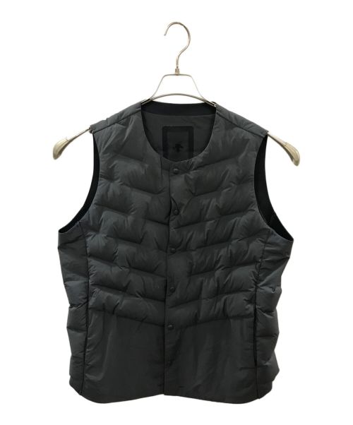 DESCENTE ALLTERRAIN（デザイント オルテライン）DESCENTE ALLTERRAIN (デザイント オルテライン) D.I.S DOWN VEST　デザイント オルテライン　DAMQGC50 ネイビー サイズ:Ｌの古着・服飾アイテム