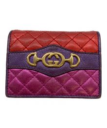 GUCCI（グッチ）の古着「インターロッキングG ホースビットコンパクトウォレット」｜レッド×パープル