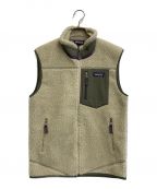 Patagoniaパタゴニア）の古着「Mens Classic Retro-X Vest」｜アイボリー