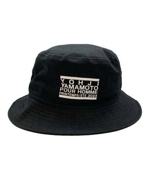 YOHJI YAMAMOTO（ヨウジヤマモト）YOHJI YAMAMOTO (ヨウジヤマモト) New Era (ニューエラ) イレイザーロゴバケット ブラック サイズ:-の古着・服飾アイテム