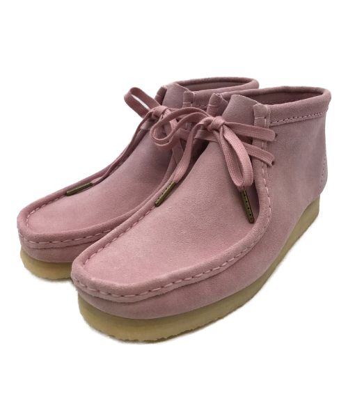 CLARKS ORIGINALS（クラークス オリジナルズ）CLARKS ORIGINALS (クラークス オリジナルズ) ワラビーブーツ ピンク サイズ:SIZE7　1/2の古着・服飾アイテム