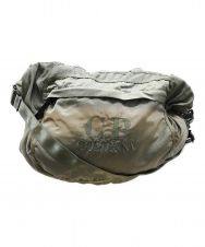 C.P COMPANY (シーピーカンパニー) Nylon B Crossbody Messenger Bag カーキ サイズ:-