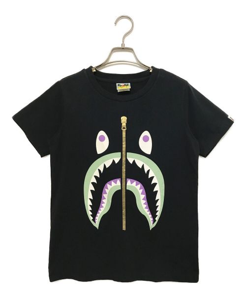 BAPE BY A BATHING APE（ベイプバイアベイシングエイプ）BAPE BY A BATHING APE (ベイプバイアベイシングエイプ) シャークプリントTシャツ ブラック サイズ:Sの古着・服飾アイテム