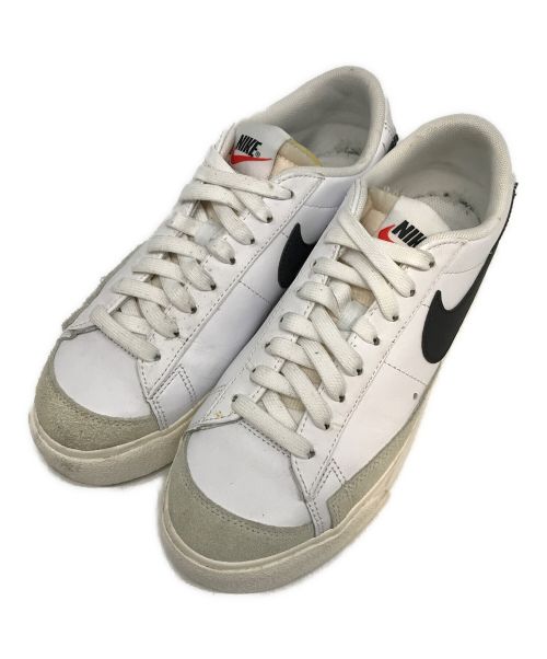 NIKE（ナイキ）NIKE (ナイキ) W BLAZER LOW PLATFORM / ブレザー ロウ プラットフォーム ホワイト サイズ:24.5cmの古着・服飾アイテム