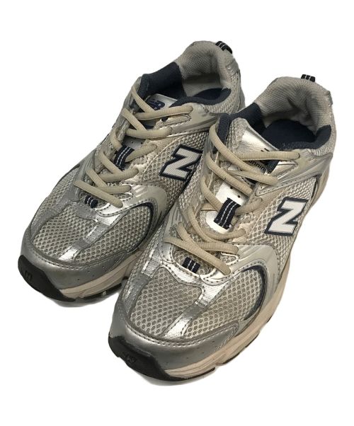 NEW BALANCE（ニューバランス）NEW BALANCE (ニューバランス) ローカットスニーカー シルバー サイズ:23.5cmの古着・服飾アイテム