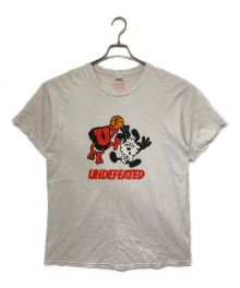 UNDEFEATED×VERDY（アンディフィーテッド×ヴェルディ）の古着「プリントカットソー」｜ホワイト