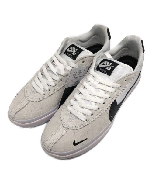 NIKE（ナイキ）NIKE (ナイキ) スニーカー　BRSB　ｽｹｰﾄﾎﾞｰﾄﾞｼｭｰｽﾞ ホワイト サイズ:26.5 未使用品の古着・服飾アイテム