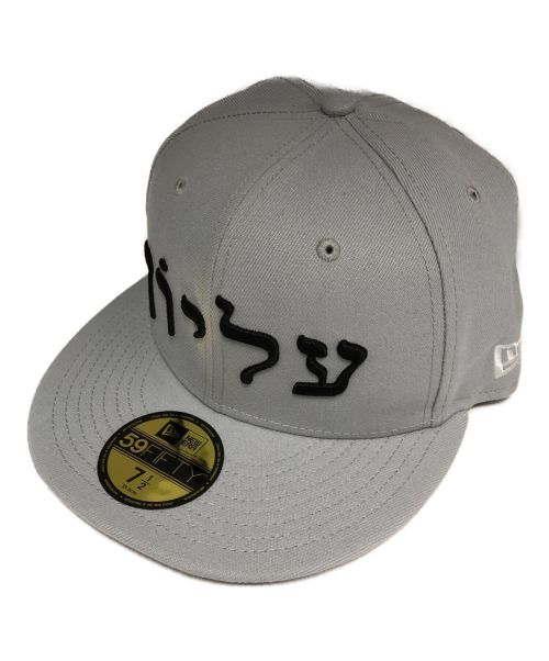 New Era（ニューエラ）New Era (ニューエラ) SUPREME (シュプリーム) キャップ グレー サイズ:7 1/2(59.6cm)の古着・服飾アイテム