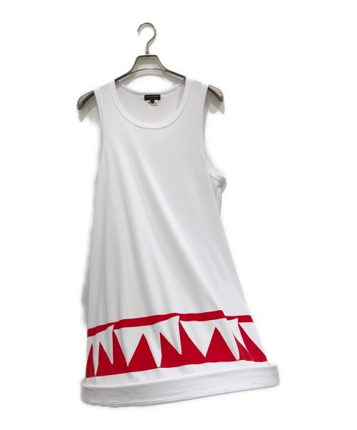 COMME des GARCONS HOMME PLUS（コムデギャルソンオムプリュス）COMME des GARCONS HOMME PLUS (コムデギャルソンオムプリュス) RED TRIANGLE HEM TANK IN WHITE ホワイト サイズ:Sの古着・服飾アイテム