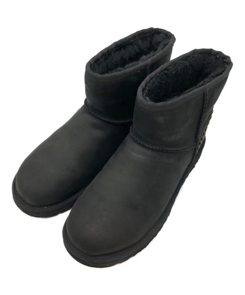 UGG（アグ）UGG (アグ) Classic Mini DECO ブラック サイズ:USA8/UK7/EU40.5/JAPAN26の古着・服飾アイテム