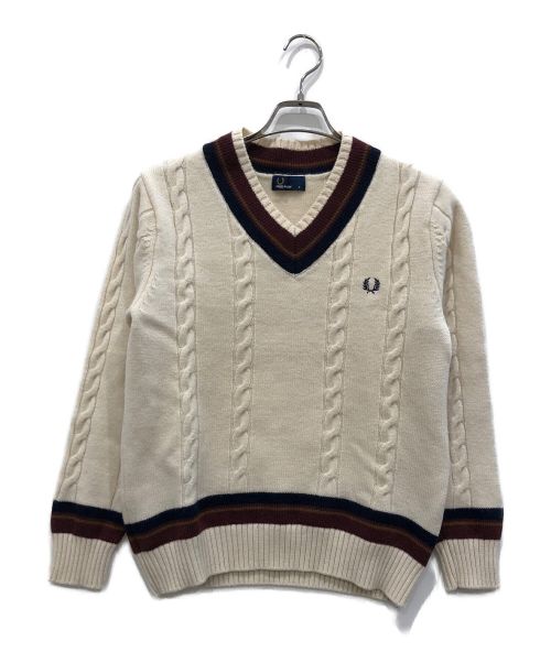 FRED PERRY（フレッドペリー）FRED PERRY (フレッドペリー) チルデンVネックセーター ホワイト サイズ:Sの古着・服飾アイテム