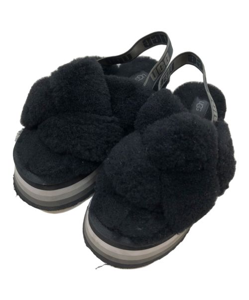 UGG（アグ）UGG (アグ) ディスコ ノット スライド/ボア ストラップサンダル ブラック サイズ:US7/UK5/EUR38/CM24の古着・服飾アイテム