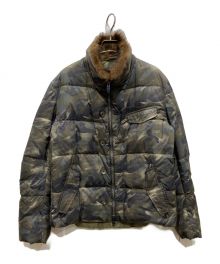 ermanno scervino（エルマノシェルビーノ）の古着「カモ柄ショートダウンジャケット」｜カーキ