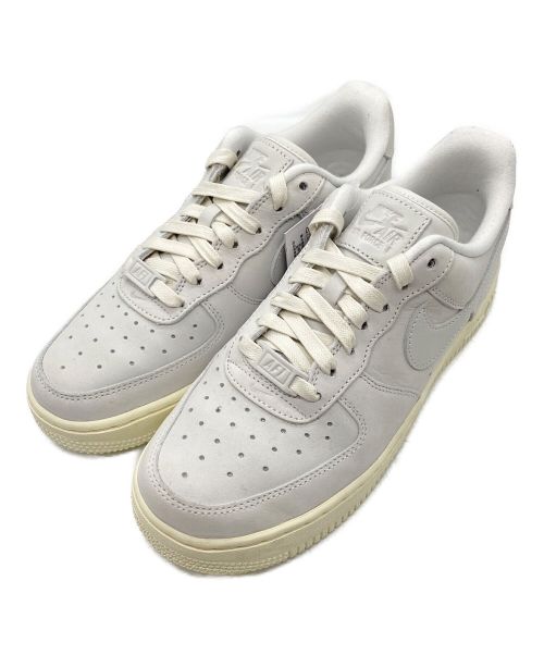 NIKE（ナイキ）NIKE (ナイキ) WMNS AIR FORCE 1 PRM ホワイト サイズ:24 未使用品の古着・服飾アイテム