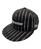 SUPREME×New Eraシュプリーム×ニューエラ）の古着「TEXT STRIPEキャップ」｜ブラック