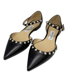 JIMMY CHOO（ジミーチュウ）の古着「JIMMY CHOOパール付フラットシューズ」｜ブラック