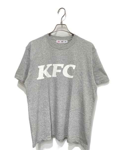 KFC（ケンタッキー・フライド・チキン）KFC (ケンタッキー・フライド・チキン) WIND AND SEA (ウィンダンシー) Tシャツ グレー サイズ:Mの古着・服飾アイテム