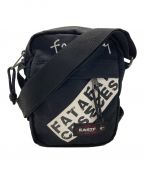 EASTPAK×FACETASMイーストパック×ファセッタズム）の古着「コラボショルダーバッグ」｜ブラック