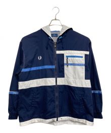 FRED PERRY（フレッドペリー）の古着「フーデッドジャケット マウンテンパーカー ジップアップ 」｜ネイビー