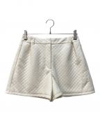 HER LIP TOハーリップトゥ）の古着「Quilted Flare Bell Shorts 1234303126」｜アイボリー