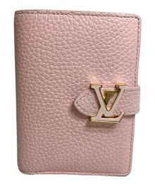 LOUIS VUITTON（ルイ ヴィトン）の古着「LV ヴェルティカル CPウォレット　M82144」｜ピンク