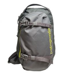 Patagonia（パタゴニア）の古着「アトム・スリング ボディーバッグ8L」｜グレー