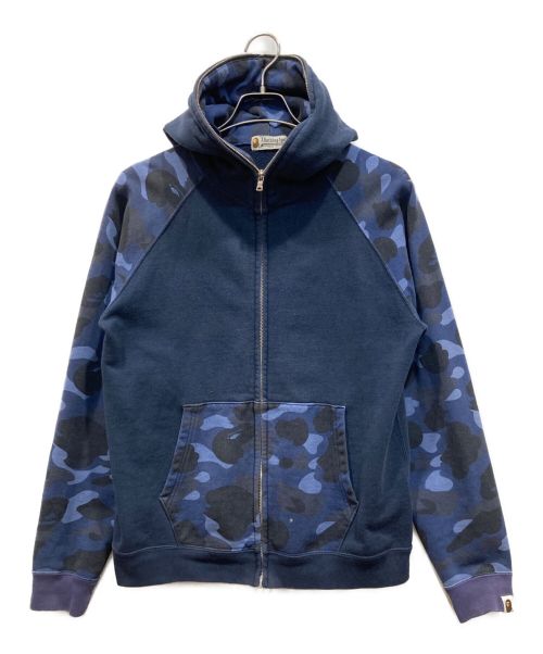 A BATHING APE（アベイシングエイプ）A BATHING APE (アベイシングエイプ) カモスリーブ ジップパーカー ネイビー サイズ:Mの古着・服飾アイテム