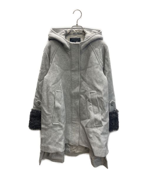C+（シー）C+ (シー) 袖ファーAラインコート グレー サイズ:38 未使用品の古着・服飾アイテム