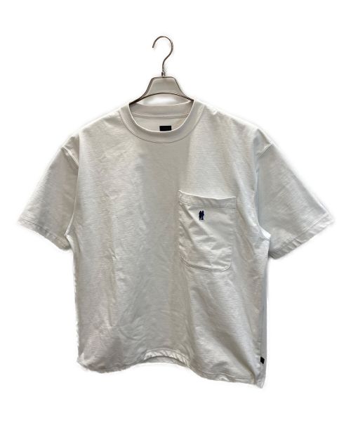 DAIWA PIER39（ダイワ ピア39）DAIWA PIER39 (ダイワ ピア39) Geoff McFetridge (ジェフ マクフェトリッジ) GM Tech Drawstring Pocket Tee ホワイト サイズ:Lの古着・服飾アイテム