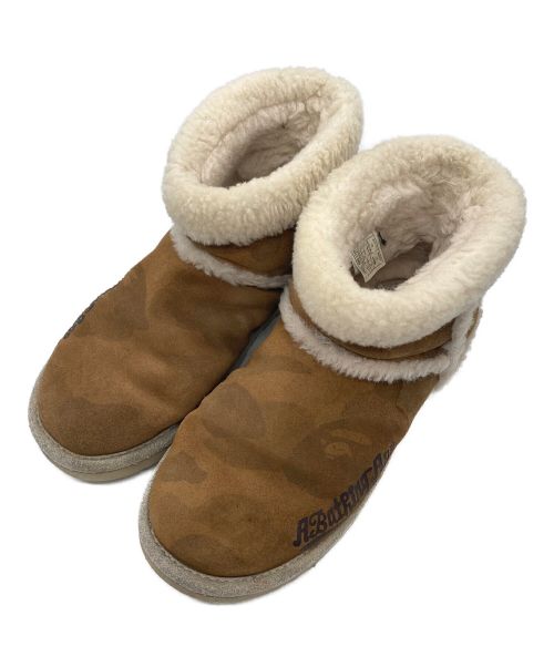 UGG（アグ）UGG (アグ) A BATHING APE (アベイシングエイプ) ムートンブーツ ブラウン サイズ:24cm/US6/UK5の古着・服飾アイテム