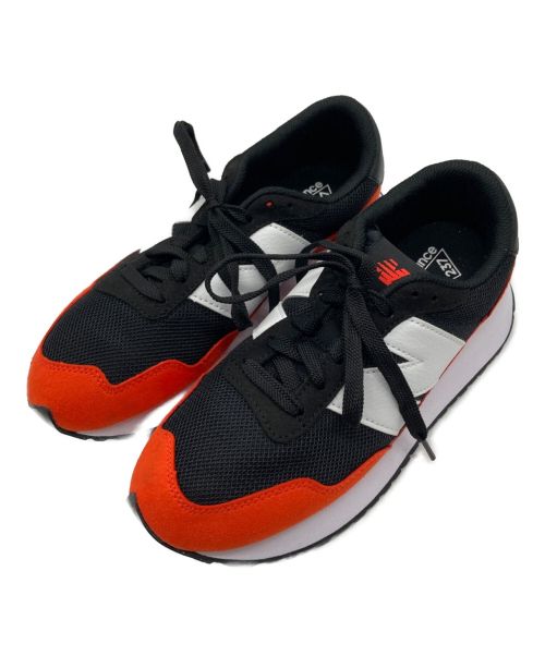 NEW BALANCE（ニューバランス）NEW BALANCE (ニューバランス) ローカットスニーカー ブラック×オレンジ サイズ:24cm/US7/UK5.5の古着・服飾アイテム