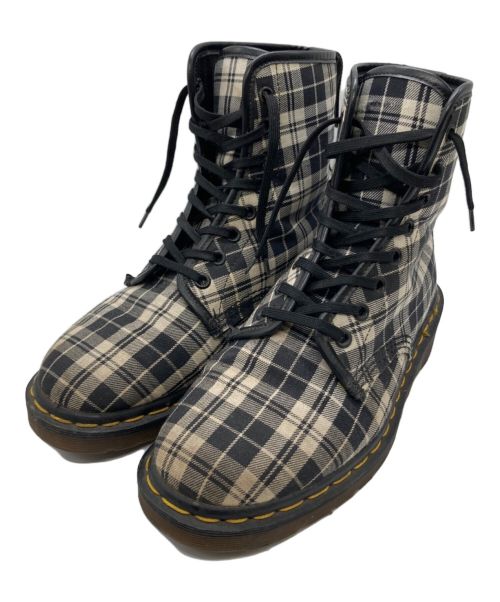 Dr.Martens（ドクターマーチン）Dr.Martens (ドクターマーチン) 8ホールチェックブーツ ホワイト×ブラック サイズ:印字カスレのため不鮮明の古着・服飾アイテム