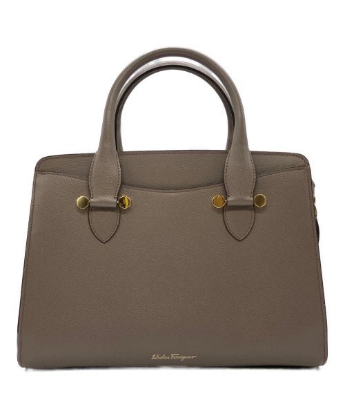 Salvatore Ferragamo（サルヴァトーレ フェラガモ）Salvatore Ferragamo (サルヴァトーレ フェラガモ) Large Today Satchel ベージュの古着・服飾アイテム