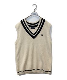 FRED PERRY（フレッドペリー）の古着「Striped Trim V-Neck Tank」｜ベージュ