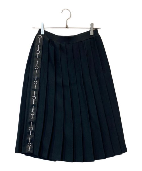 FRED PERRY（フレッドペリー）FRED PERRY (フレッドペリー) TAPED PLEATED SKIRT　スカート　E8100 ブラック サイズ:UK8の古着・服飾アイテム