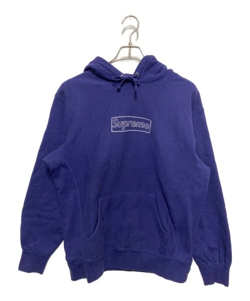 SUPREME（シュプリーム）SUPREME (シュプリーム) KAWS Chalk Logo Hooded Sweatshirt ネイビー サイズ:Sの古着・服飾アイテム