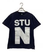 stussyステューシー）の古着「ビッグロゴプリントTシャツ」｜ネイビー