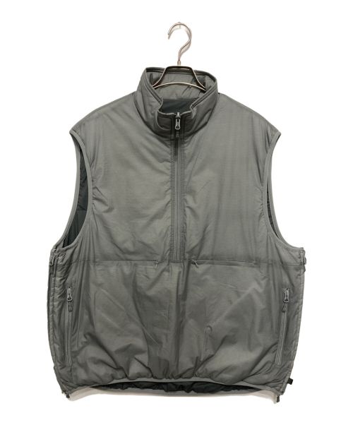 DAIWA PIER39（ダイワ ピア39）DAIWA PIER39 (ダイワ ピア39) TECH REVERSIBLE PULLOVER PUFF VEST グレー サイズ:Sの古着・服飾アイテム