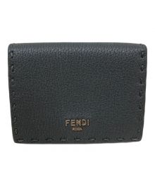 FENDI（フェンディ）の古着「3つ折り財布」｜グレー