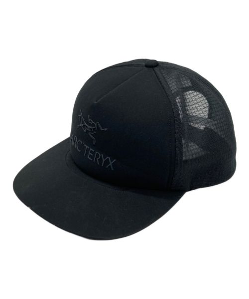 ARC'TERYX（アークテリクス）ARC'TERYX (アークテリクス) Logo Trucker Flat キャップ ブラック サイズ:Freeの古着・服飾アイテム