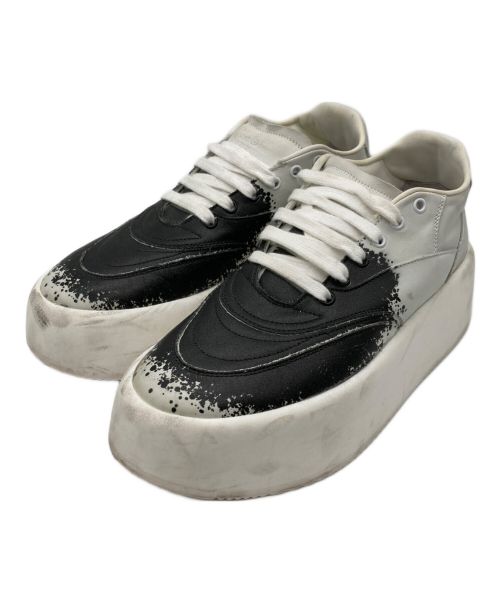 MM6 Maison Margiela（エムエムシックス メゾンマルジェラ）MM6 Maison Margiela (エムエムシックス メゾンマルジェラ) 厚底スニーカー グレー×ブラック サイズ:SIZE38.5の古着・服飾アイテム