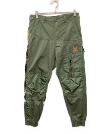 AVIREX（アヴィレックス）の古着「COMBINATION CUSTOM JOGGER PANT」｜カーキ