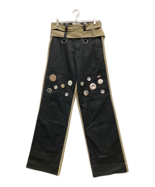 KIDILL（キディル）KIDILL (キディル) Dickies (ディッキーズ) Metal Badges Pants/メタルバッジズパンツ ブラック×カーキ サイズ:44の古着・服飾アイテム