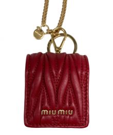 MIU MIU（ミュウミュウ）の古着「AirPodsケース」｜レッド