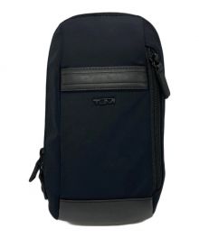 TUMI（トゥミ）の古着「スリングバッグ」｜ブラック