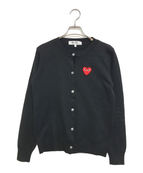 PLAY COMME des GARCONS（プレイ コムデギャルソン）PLAY COMME des GARCONS (プレイ コムデギャルソン) ハートモチーフ丸首カーディガン ブラック サイズ:Mの古着・服飾アイテム