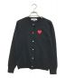 PLAY COMME des GARCONS（プレイ コムデギャルソン）の古着「ハートモチーフ丸首カーディガン」｜ブラック