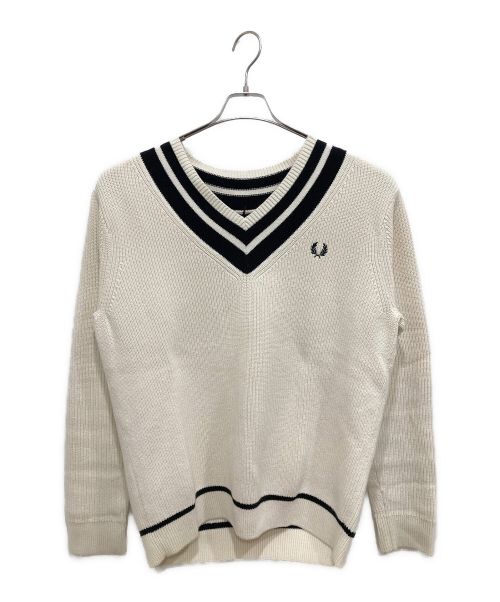 FRED PERRY（フレッドペリー）FRED PERRY (フレッドペリー) Striped Trim V-Neck Sweater Jumper ベージュ サイズ:Mの古着・服飾アイテム