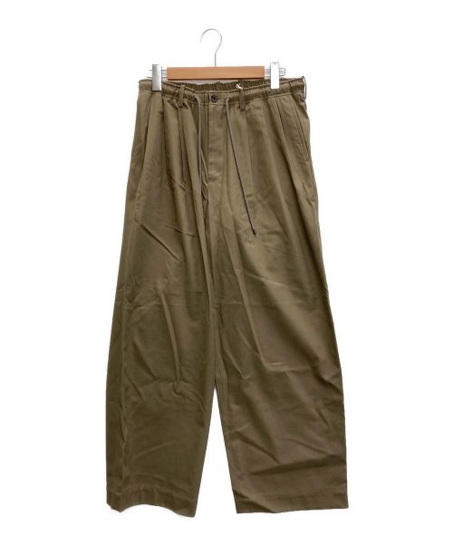 MARKAWARE（マーカウェア）MARKAWARE (マーカウェア) TRIPLE PLEATED TROUSERS ブラウン サイズ:2の古着・服飾アイテム