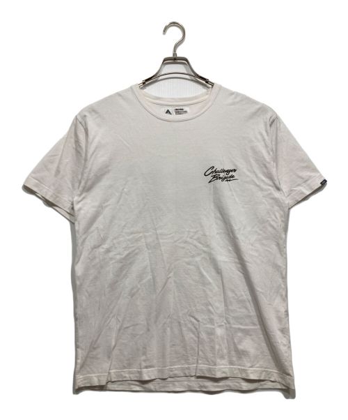 CHALLENGER（チャレンジャー）CHALLENGER (チャレンジャー) SIGNATURE Tee ホワイト サイズ:XLの古着・服飾アイテム